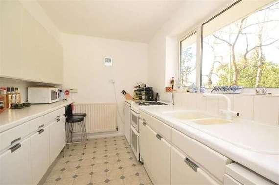 2 Bedroom Town House