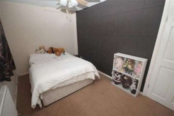 5 Bedroom Semi-Detac...