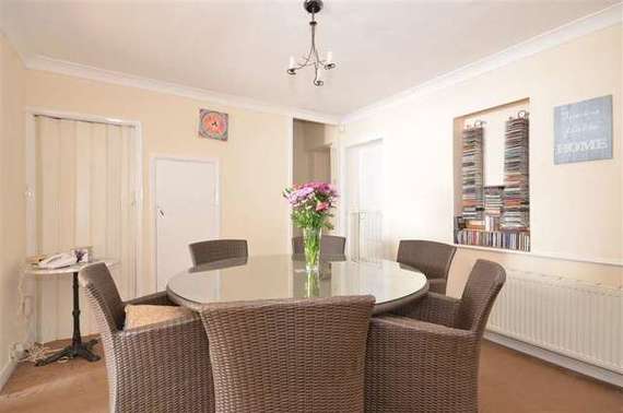 3 Bedroom Semi-Detac...