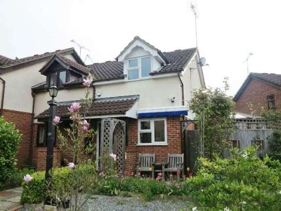 1 Bedroom End of Ter...