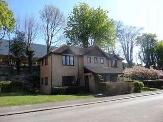 Station Approach Coulsdon Nort...