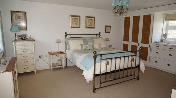 4&nbsp;Bedroom&nbsp;Semi-Detac...