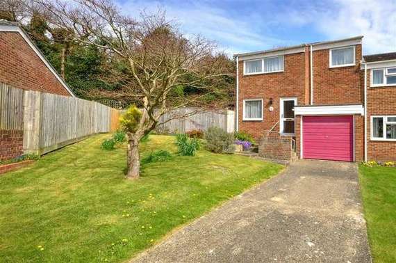 3 Bedroom End of Ter...
