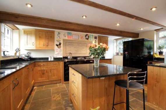 5 Bedroom Detached