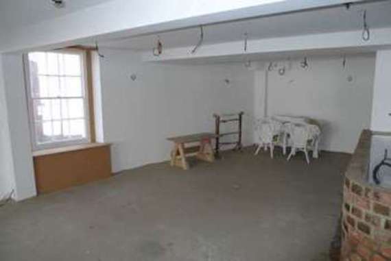 Bridge Street  Usk, NP15 1BQ