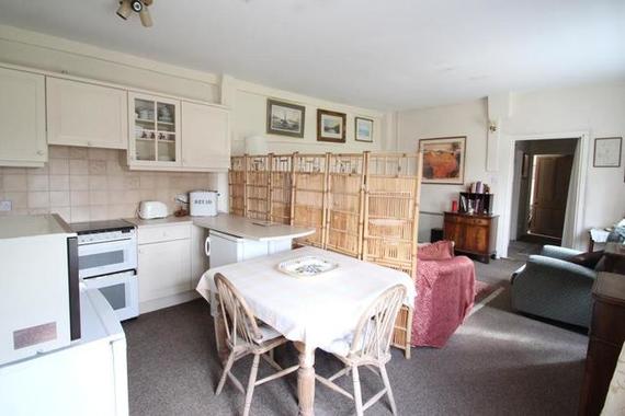 5 Bedroom Detached