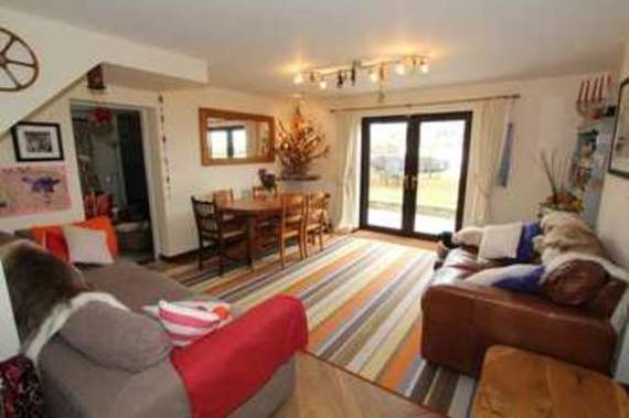4 Bedroom Semi-Detac...