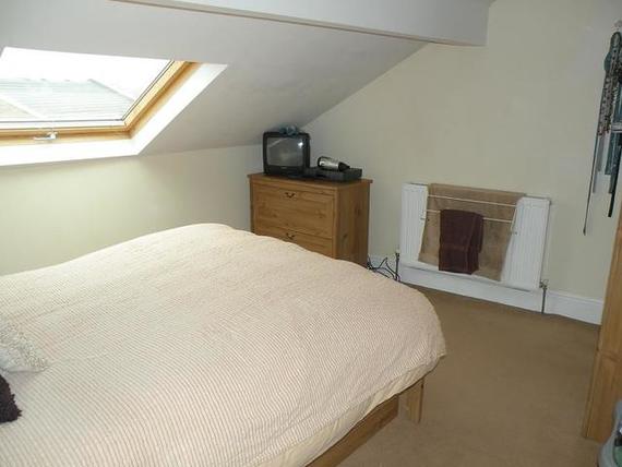 3 Bedroom End of Ter...