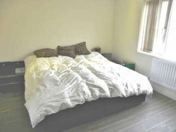 4 Bedroom Property