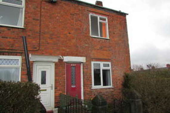 2 Bedroom End of Ter...