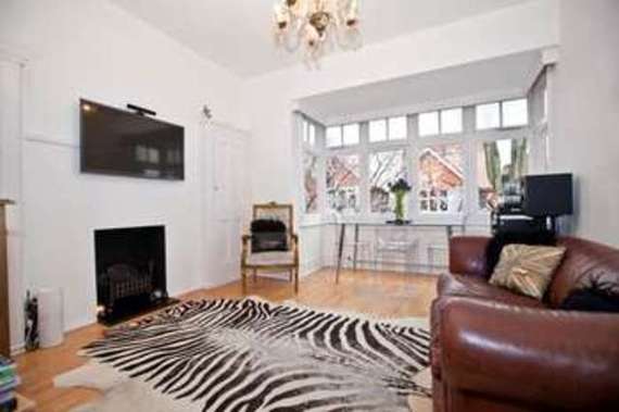 2 Bedroom Flat