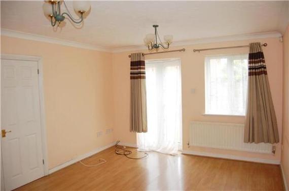 3 Bedroom End of Ter...