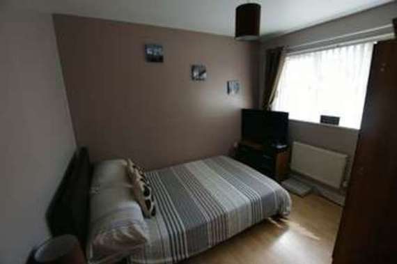 3 Bedroom Semi-Detac...