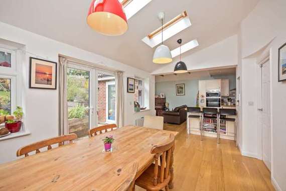 4 Bedroom Semi-Detac...