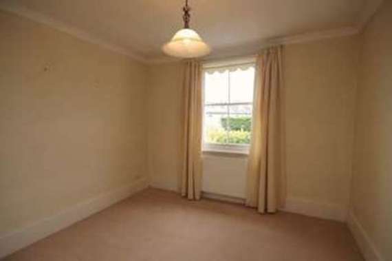 3 Bedroom Semi-Detac...