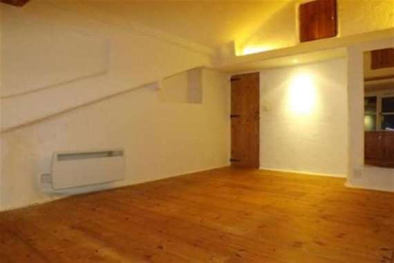 2&nbsp;Bedroom&nbsp;Detached