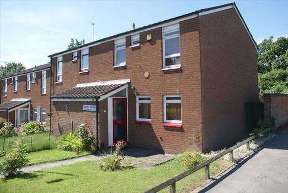 2 Bedroom End of Ter...