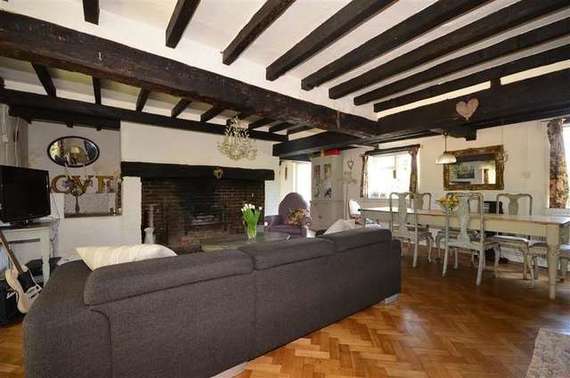 3 Bedroom Semi-Detac...