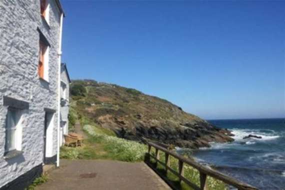 2&nbsp;Bedroom&nbsp;Detached