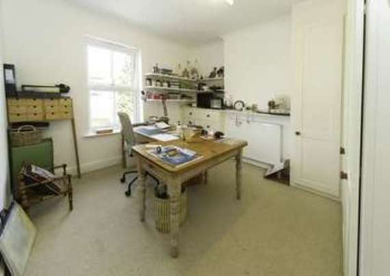 3 Bedroom Semi-Detac...