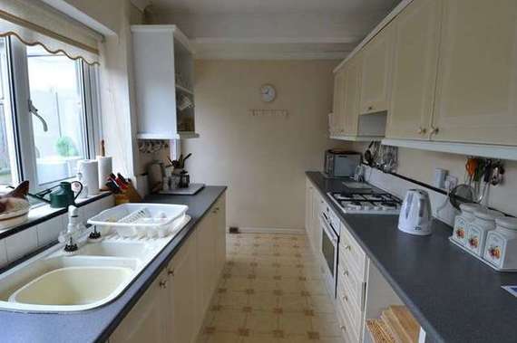 3 Bedroom Semi-Detac...