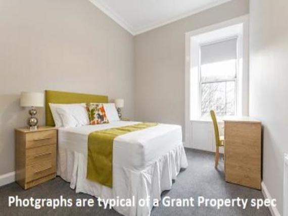 5 Bedroom Flat