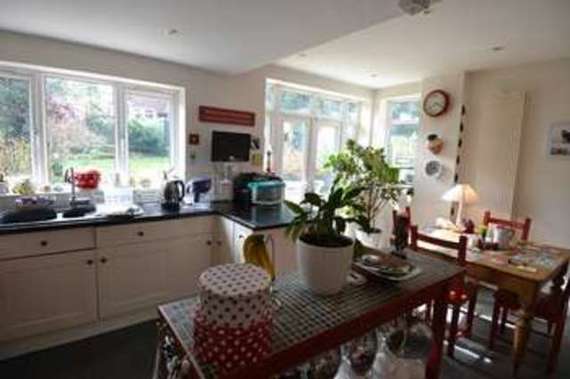 4 Bedroom Semi-Detac...