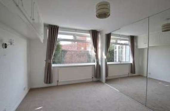 2&nbsp;Bedroom&nbsp;Detached