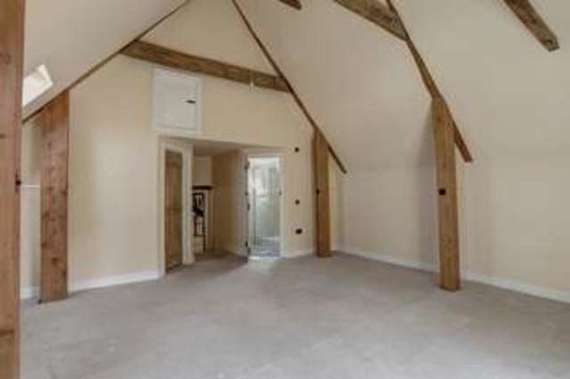 5 Bedroom Property