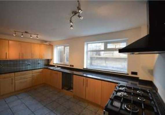 3 Bedroom Semi-Detac...