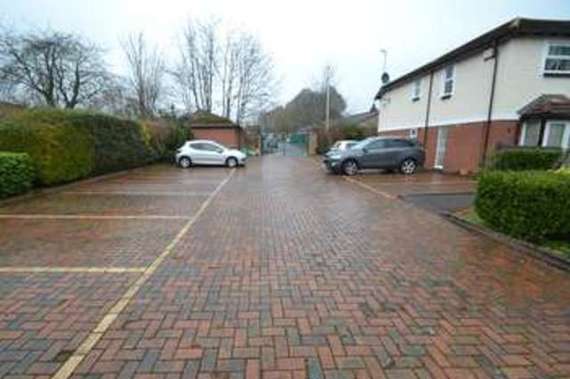 1 Bedroom Detached