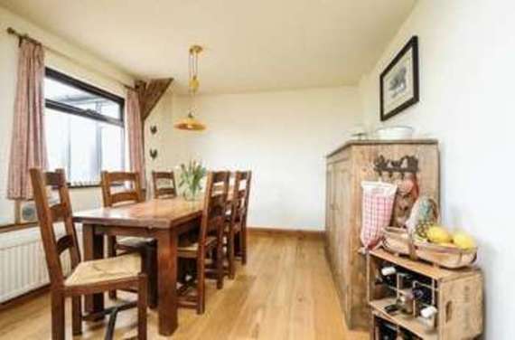 4&nbsp;Bedroom&nbsp;Semi-Detac...