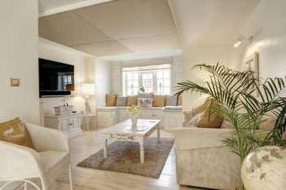 5 Bedroom Property