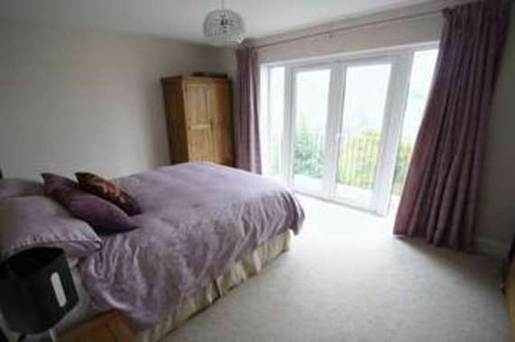 5 Bedroom Detached