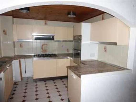 3 Bedroom End of Ter...