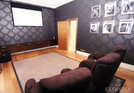 6&nbsp;Bedroom&nbsp;Detached