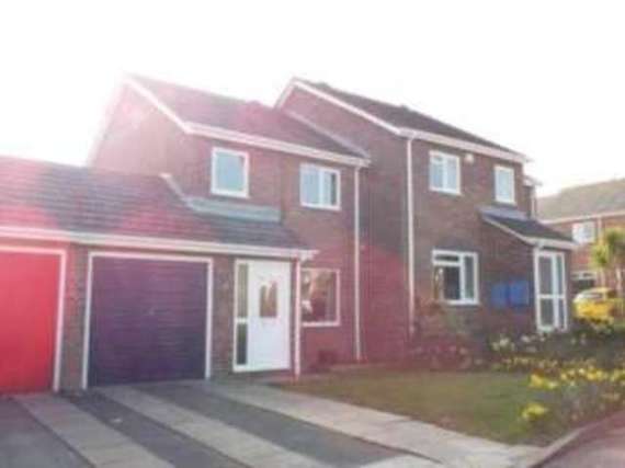 3 Bedroom Semi-Detac...