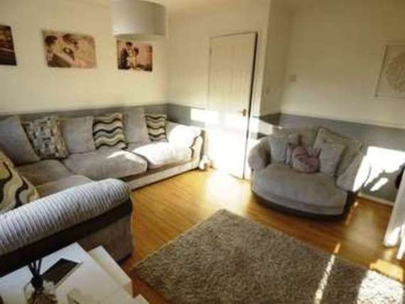 3 Bedroom Semi-Detac...