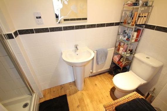 3 Bedroom Semi-Detac...