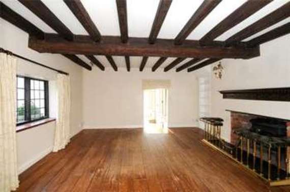 6 Bedroom Detached