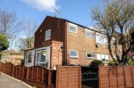 2 Bedroom Maisonette