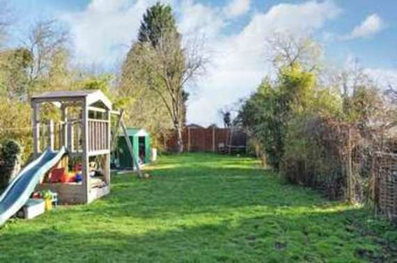 4 Bedroom Semi-Detac...