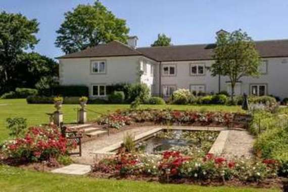 2 Bedroom Flat