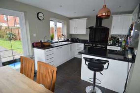 3 Bedroom Semi-Detac...