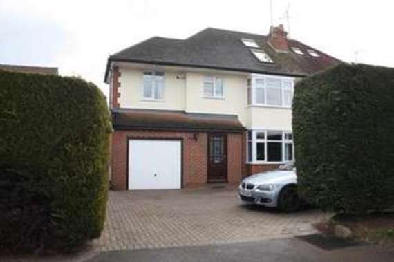 5 Bedroom Semi-Detac...