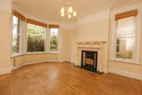 4&nbsp;Bedroom&nbsp;Semi-Detac...