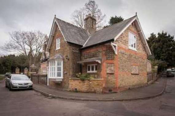 4 Bedroom Property