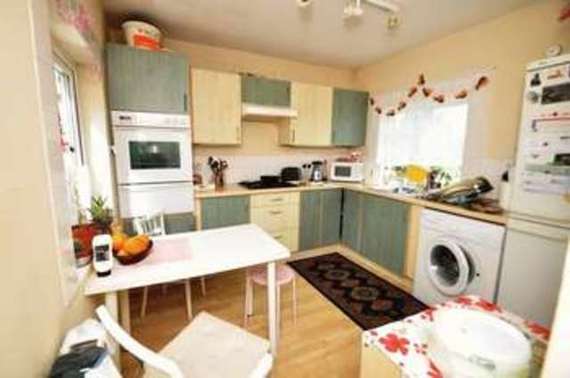 2 Bedroom Flat