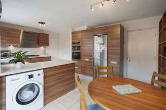 5 Bedroom Detached