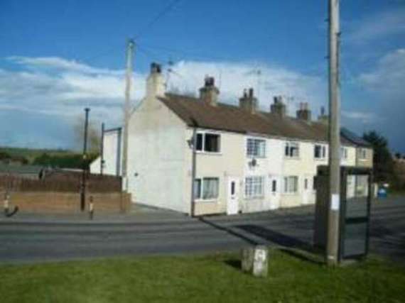2 Bedroom End of Ter...